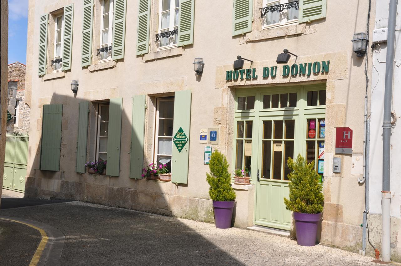 Hotel Du Donjon Aulnay (Charente-Maritime)
